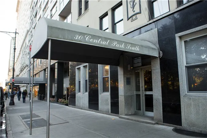 Outside the office of Central Park Oral & Maxillofacial Surgery in Midtown Manhattan