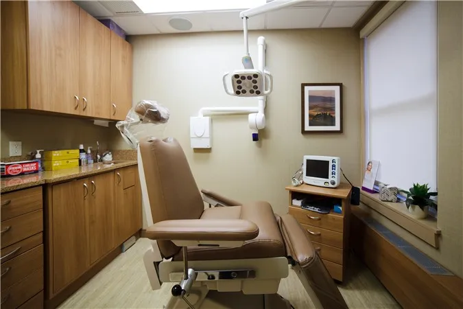 Examination Room at Central Park Oral & Maxillofacial Surgery in Midtown Manhattan